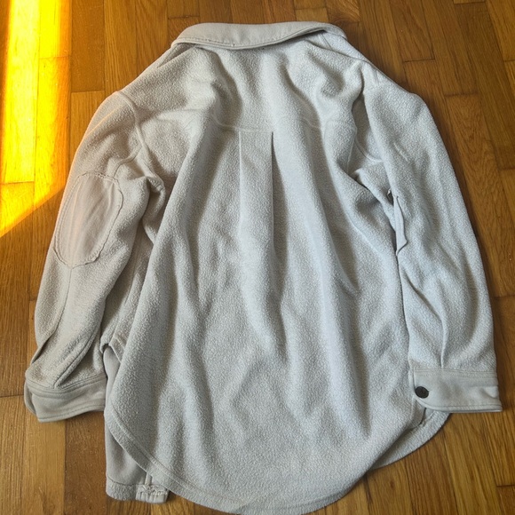 Beige shacket - Picture 4 of 4